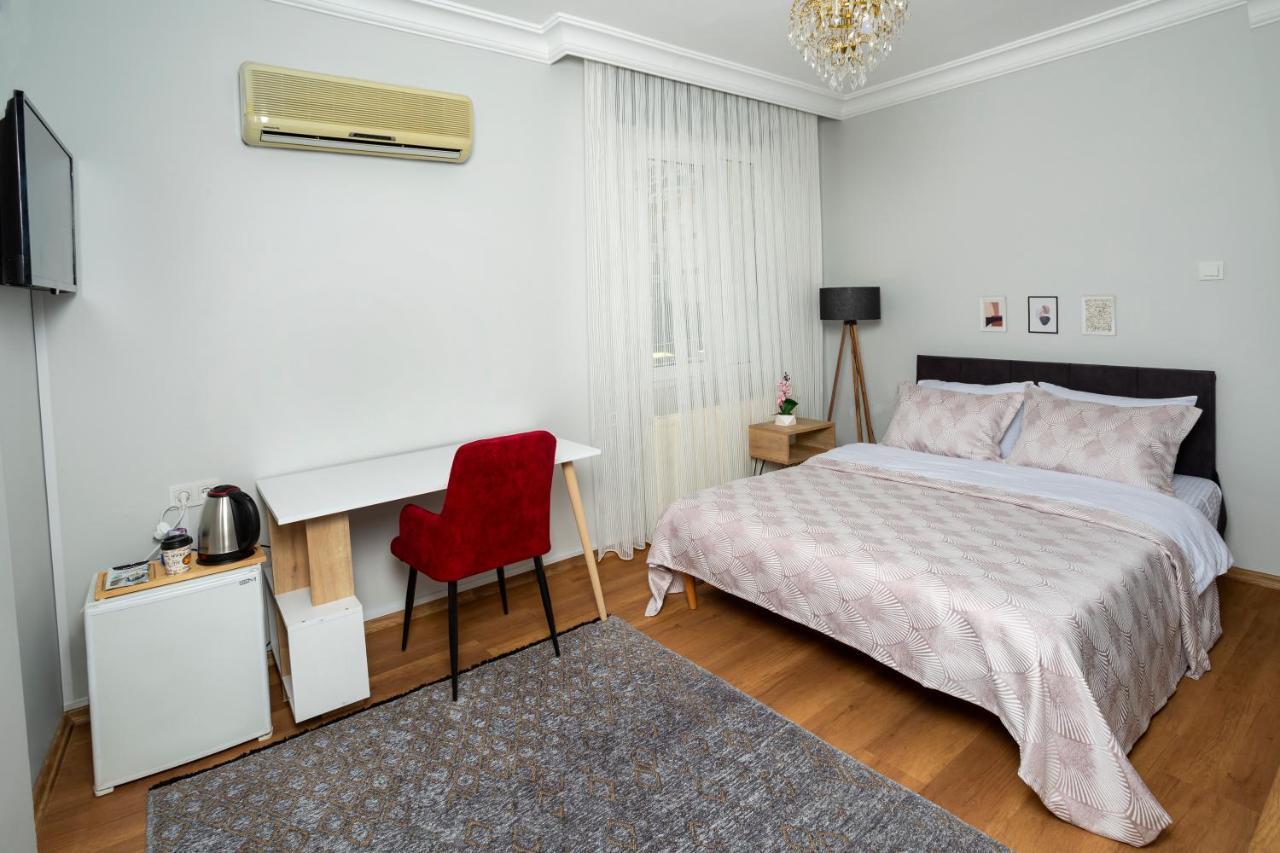 8 Rooms House Balçova Esterno foto