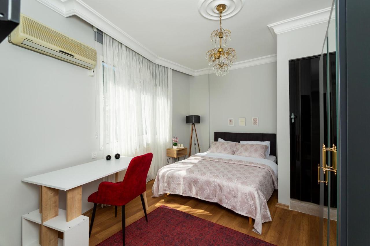 8 Rooms House Balçova Esterno foto